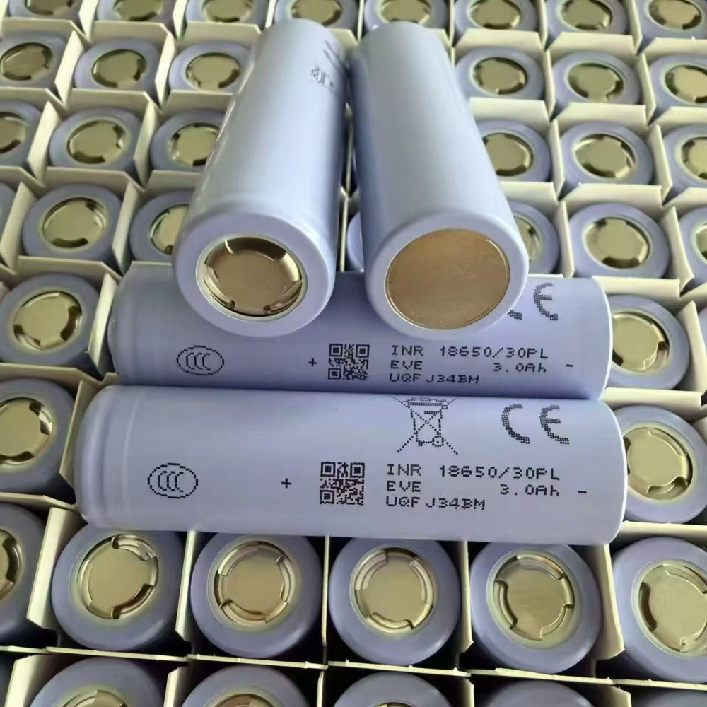 EVE 18650 30PL 3000mAh battery