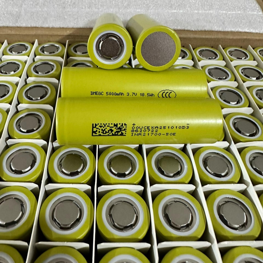 Dmegc 21700 50E 5000mAh battery